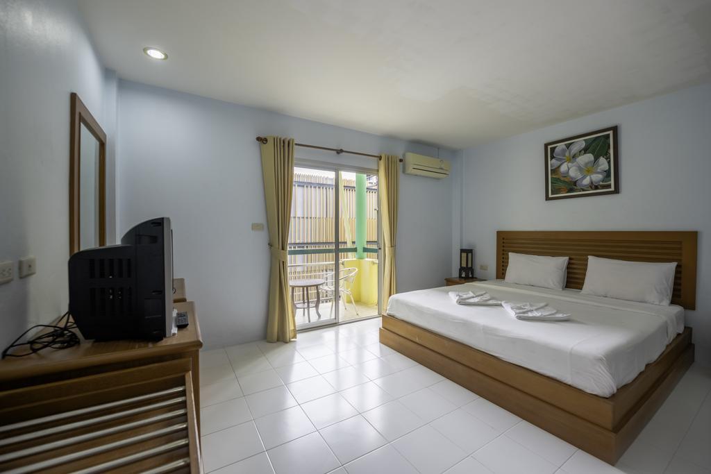 Simply Hotel Kata pláž Exteriér fotografie