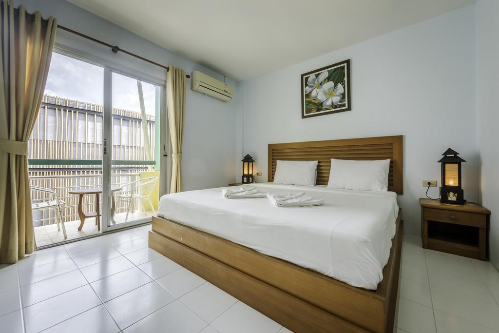 Simply Hotel Kata pláž Exteriér fotografie