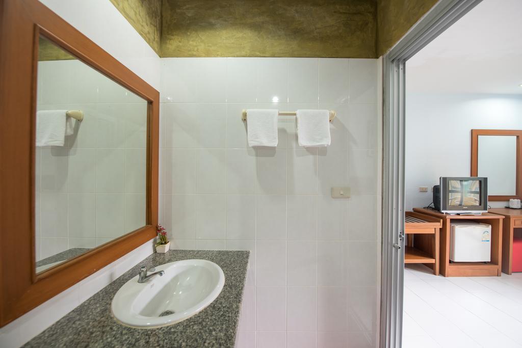 Simply Hotel Kata pláž Exteriér fotografie