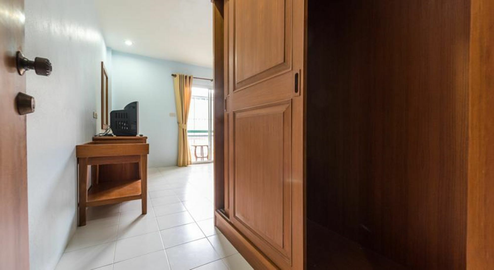 Simply Hotel Kata pláž Exteriér fotografie